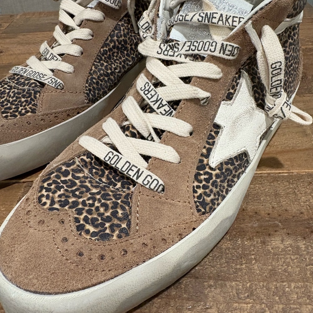 New/Never worn Golden Goose Midstar